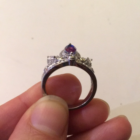 3 for $45 Fragrant jewels size 5 crown ring - Picture 2 of 3